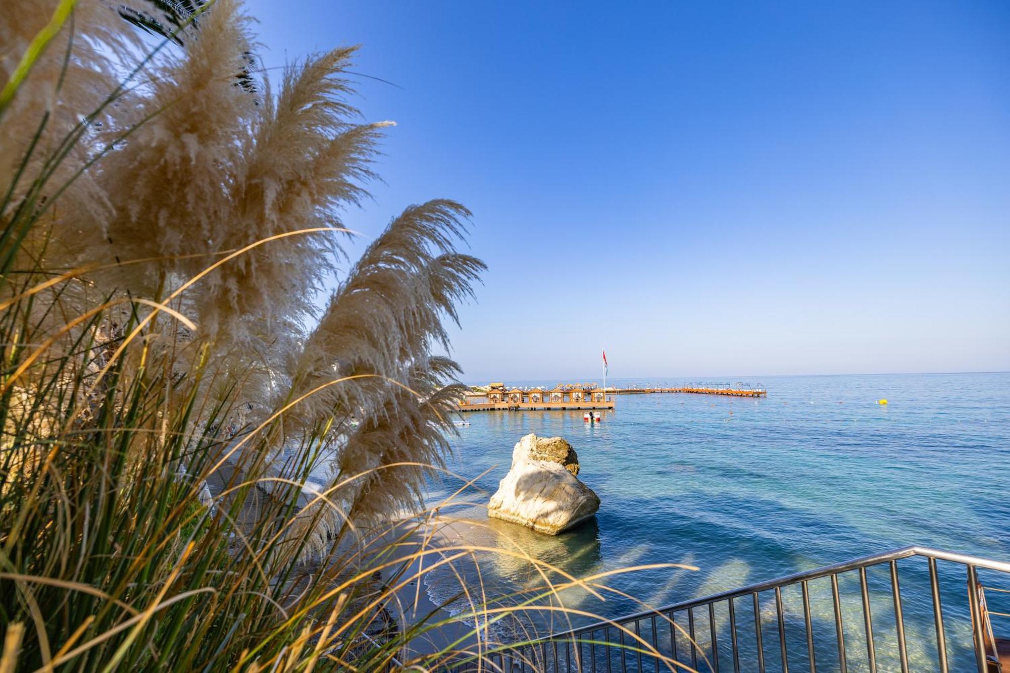 Infinity By Yelken Aquapark&Resorts Kusadası Exteriör bild