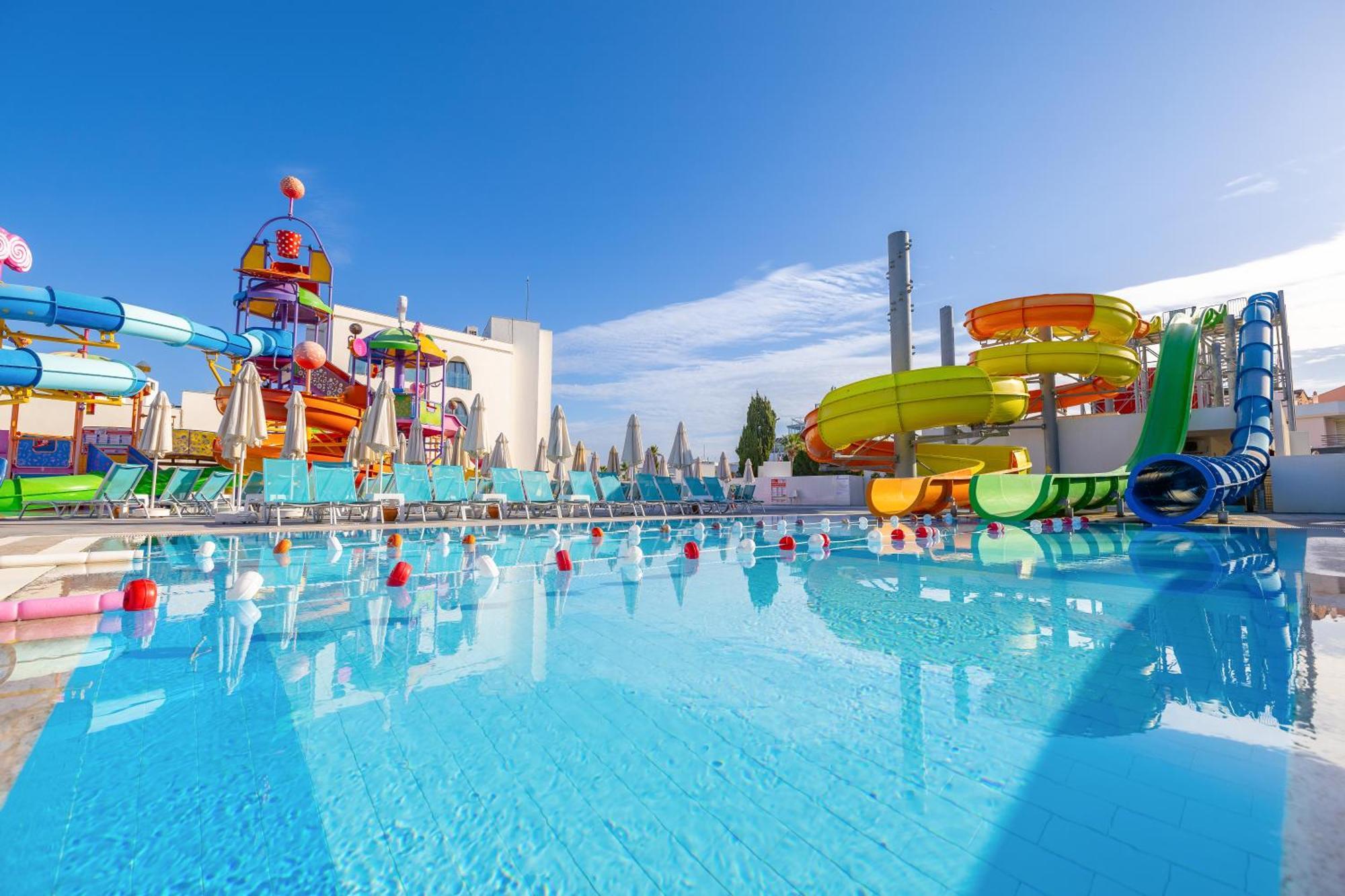 Infinity By Yelken Aquapark&Resorts Kusadası Exteriör bild