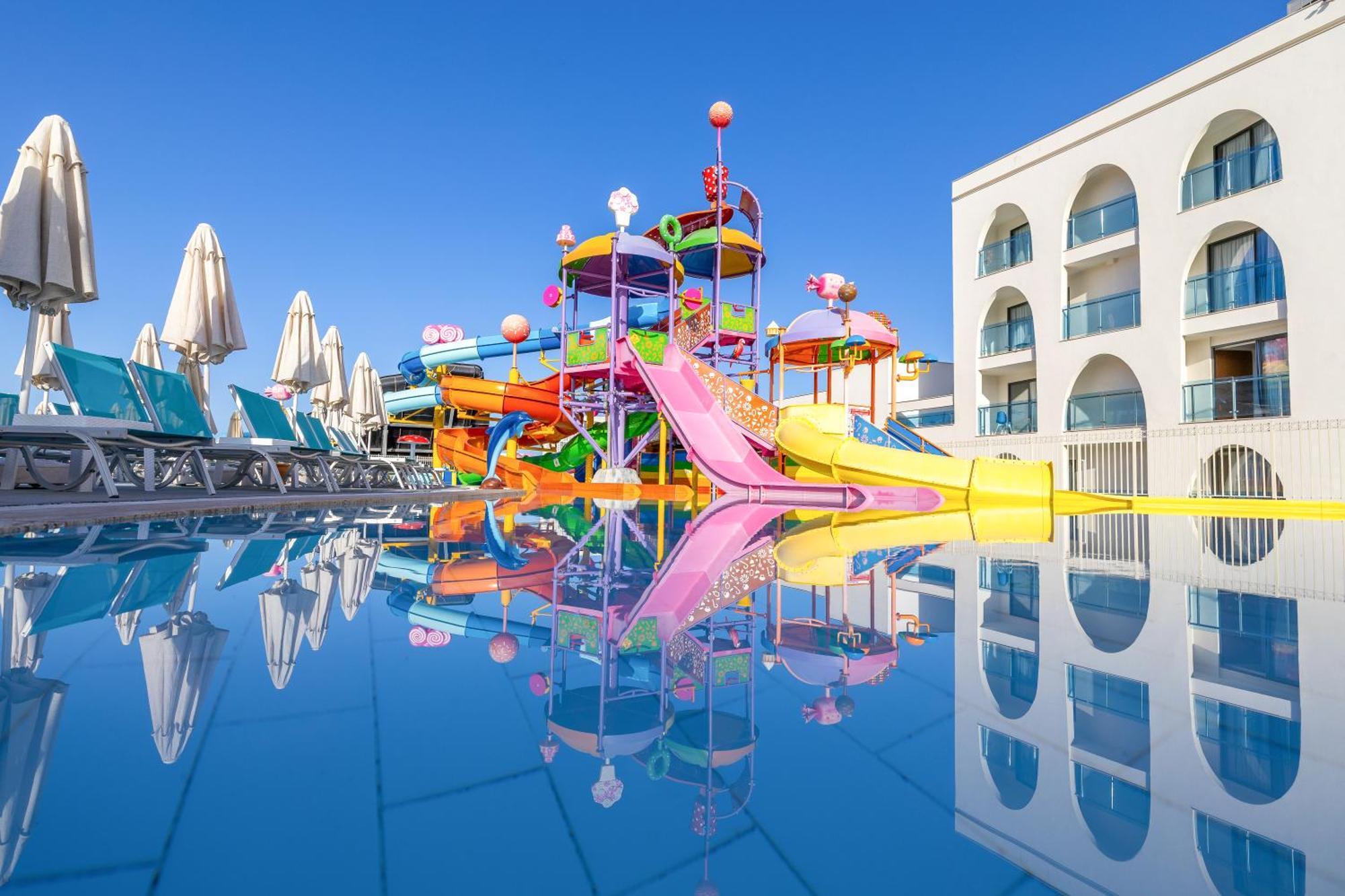 Infinity By Yelken Aquapark&Resorts Kusadası Exteriör bild